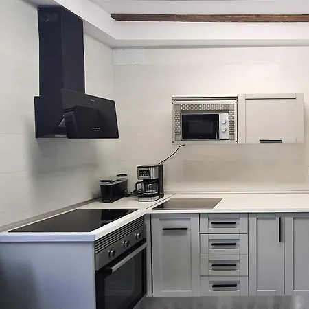 Casa Entrepenas 3000 *