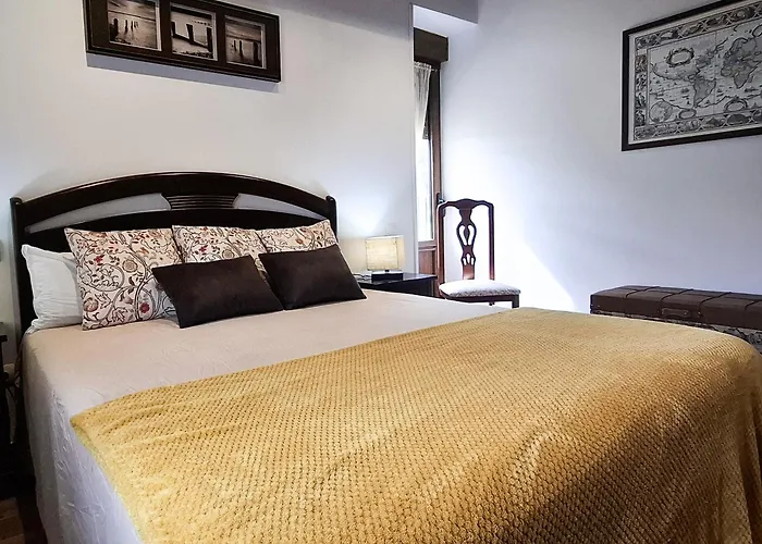 Casa Entrepenas 3000 *